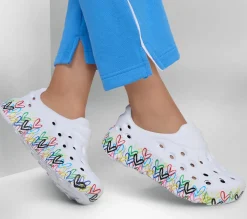 Boat Shoes|Slip-Ons<SKECHERS Arch Fit Go Foam - Eternal Love WHITE / MULTI