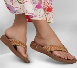 Sandals<SKECHERS Arch Fit Maui - Sweet Waves LUGGAGE