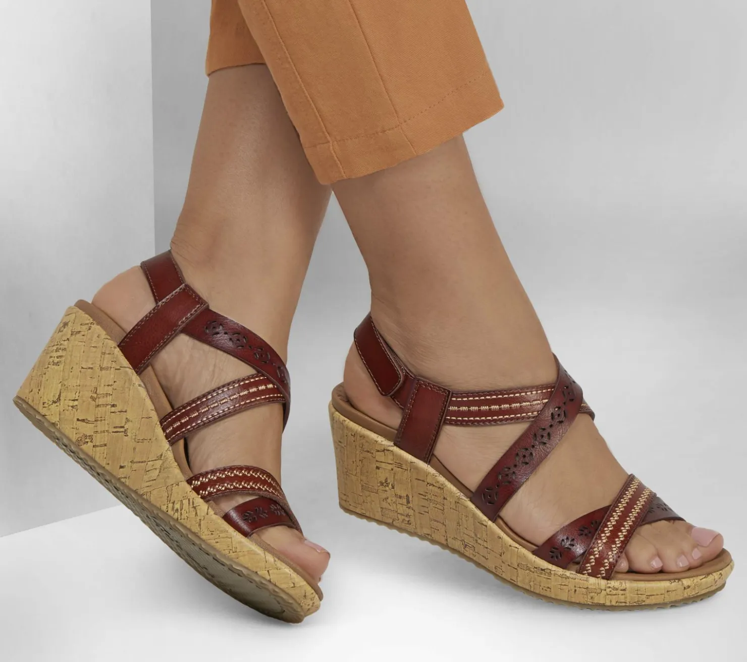 Wedges|Sandals<SKECHERS Beverlee - Delicate Glow CHOCOLATE