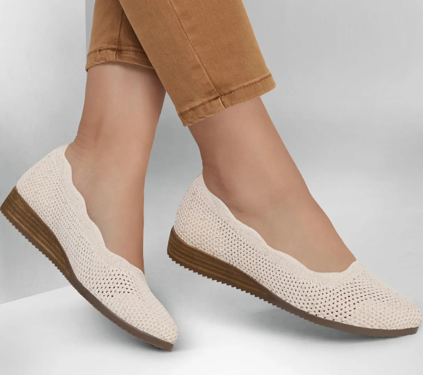 Slip-Ons|Flats<SKECHERS Cleo Sawdust - Real Living NATURAL