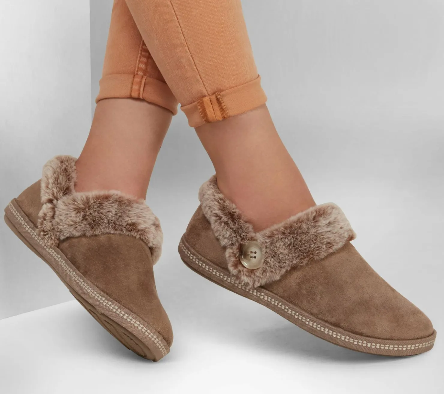 Slippers|Slip-Ons<SKECHERS Cozy Campfire - Fresh Toast DARK TAUPE
