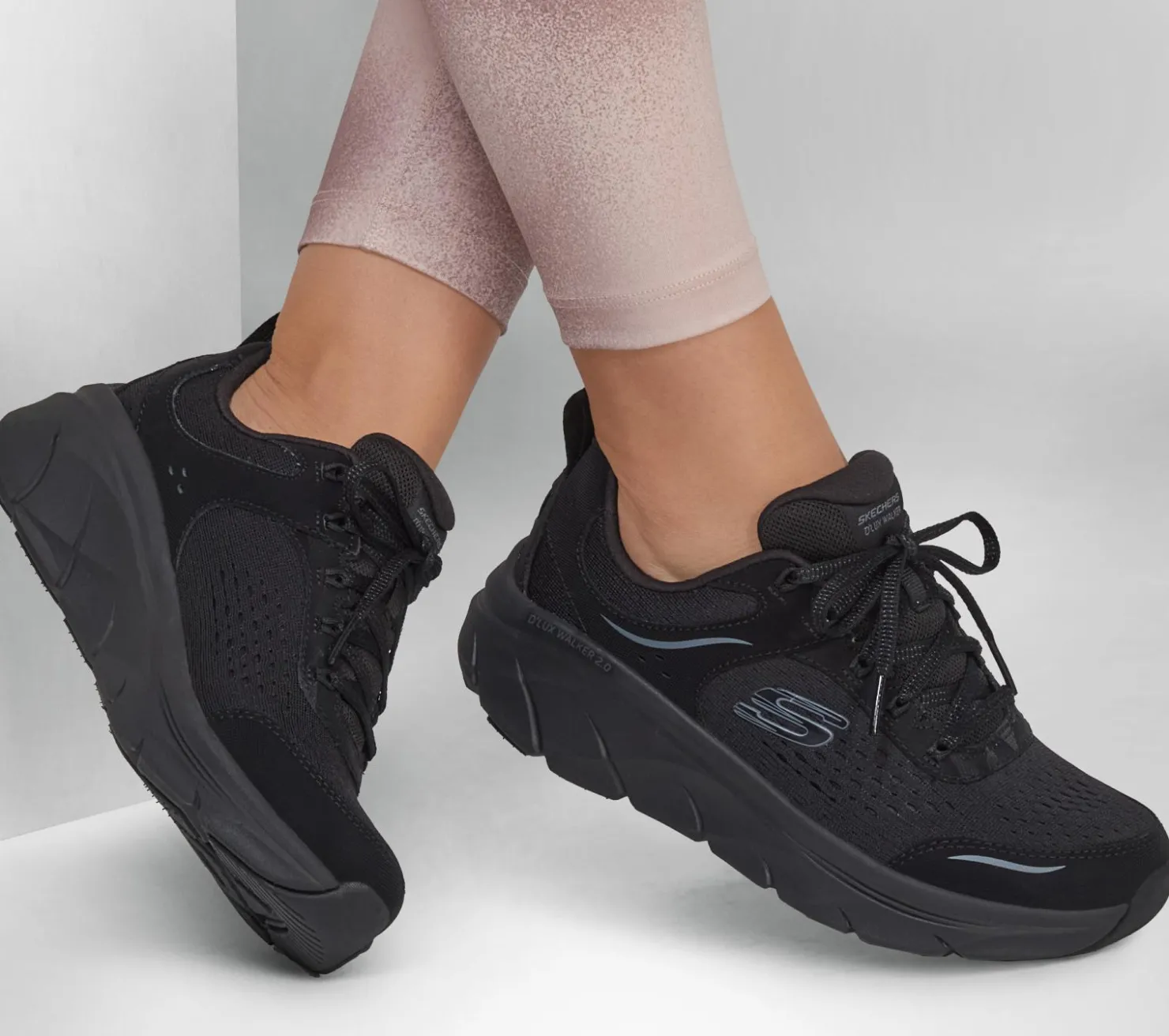 Lace Up|Athletic Sneakers<SKECHERS Relaxed Fit: D'Lux Walker 2.0 - Daisy Doll BLACK