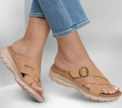 Sandals<SKECHERS Relaxed Fit: Easy Going - Sundown CHESTNUT